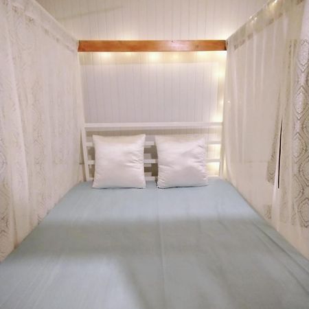 Lighthouse Bnb Indore Eksteriør billede